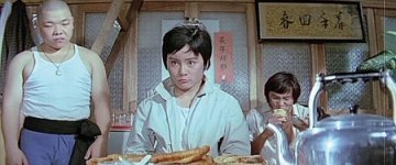 Нг Мин-Чой, Полли Куань и Сэм Хуэй