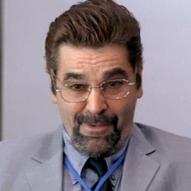 Леон Хед
