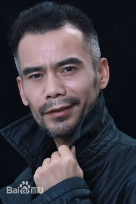 Жэнь Цинъань