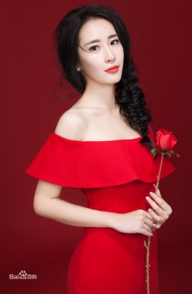 Викки Цай