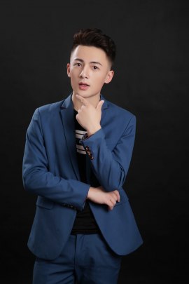 Юань Вэйлун