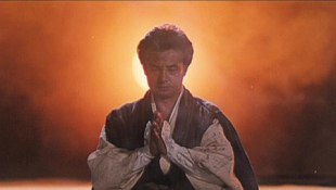 Кен Огата